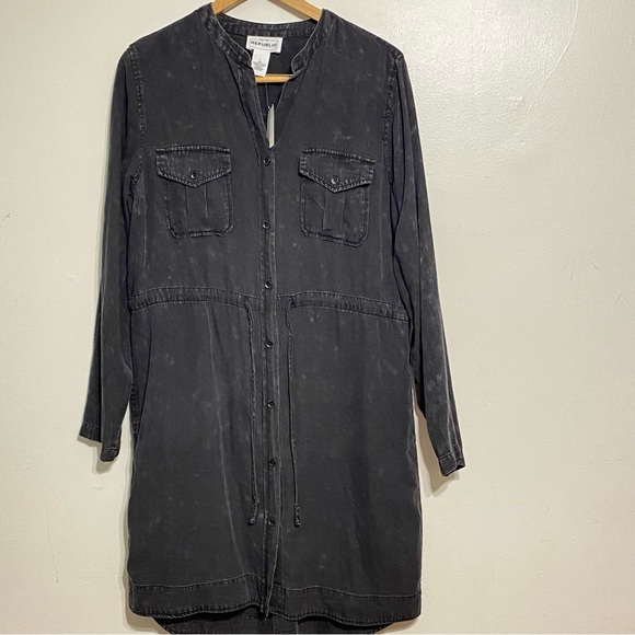 For The Republic Black Lyocell  Long Sleeved Shirt Dress size Large - Picture 2 of 15
